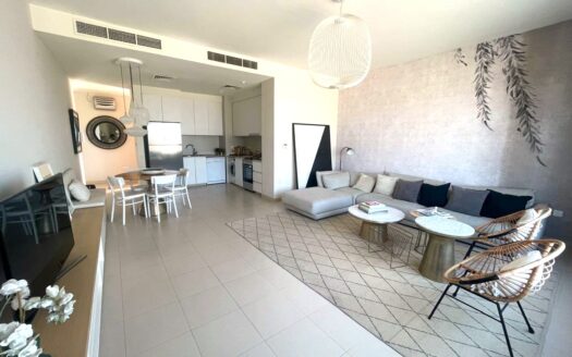 2BR Stacked Home / 02 Car Parks / Rented