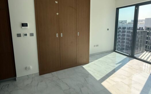 Semi-Furnished | Lagoon View |Original-Price Deal