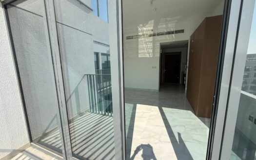 Semi-Furnished | Lagoon View |Original-Price Deal